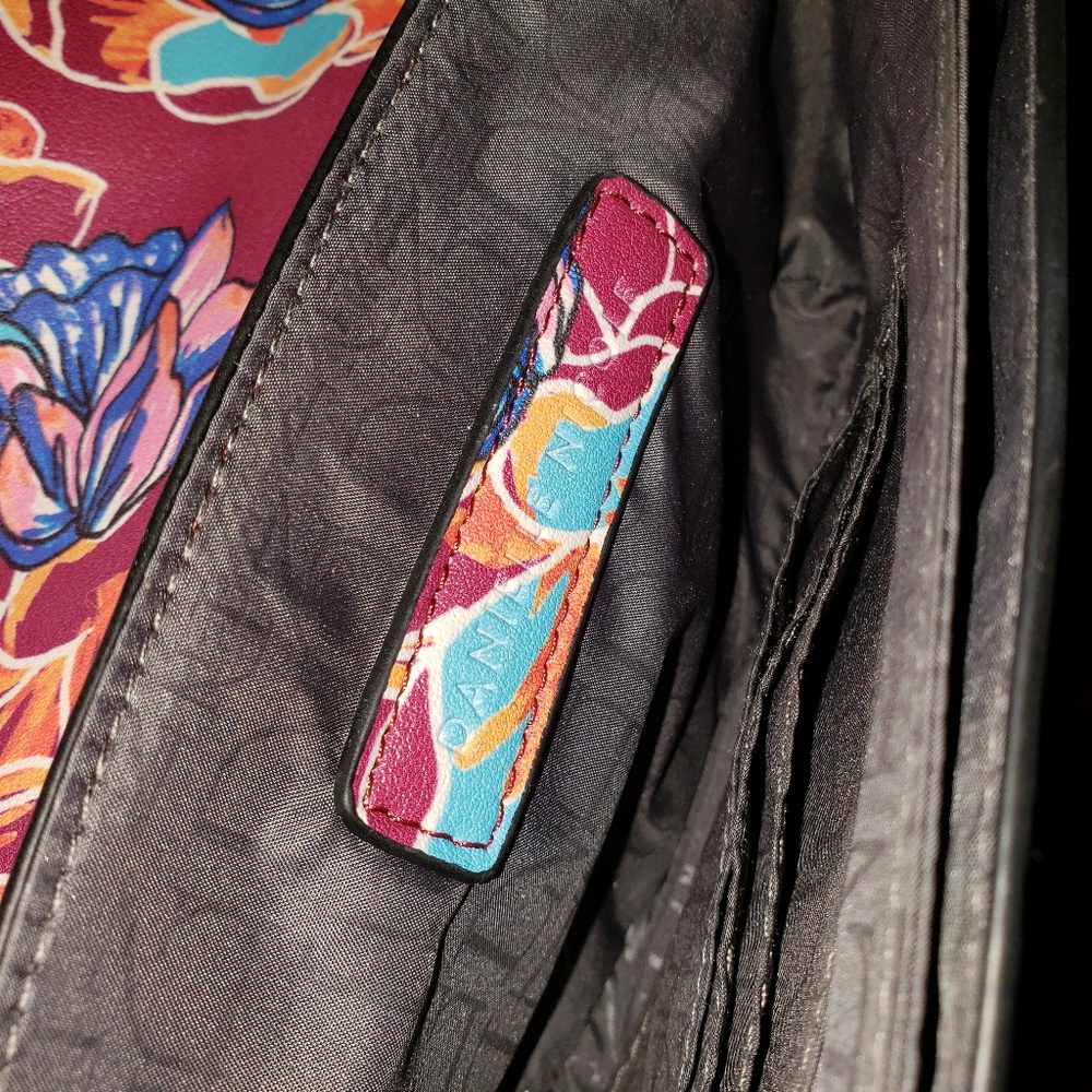 Nwot Danielle Nicole Floral Crossbody - image 4